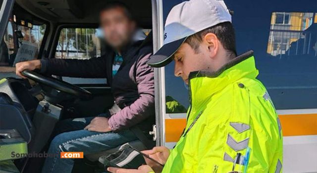 Trafik Denetleme Şube Müdürlüğünce Okul Servislerine Denetim