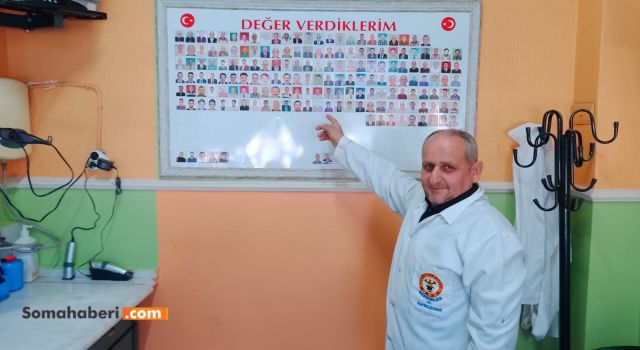 BERBER ERDEN, MÜŞTERİLERİNİN ANISINI DÜKKÂNINDA YAŞATIYOR
