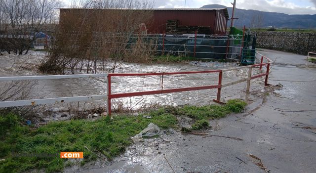 Bakırçay taşkını Soma’da tarım alanlarını ve mahalleleri sular altında bıraktı