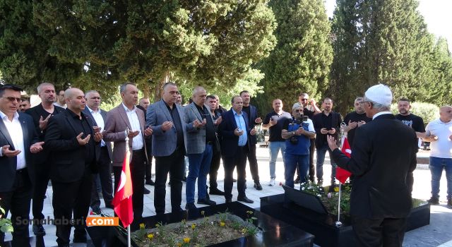 Soma’da Maden Şehitleri Dualarla Anıldı: Sendikalardan Anlamlı Ziyaret
