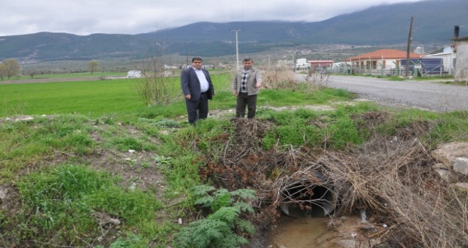 "BİZLERE 30 HANELİ KÖY MUAMELESİ YAPIYORLAR"