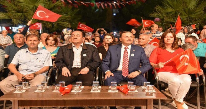 15 Temmuz şehitleri için Kuran-i Kerim tilaveti ve dualar okundu