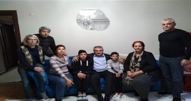 CHP Soma Belediye Başkan Adayı Abdullah Saka Umut Can ve Talhayı Ziyaret Etti