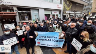 CHP, Yüksek Elektrik Faturalarını Mumla Protesto Etti
