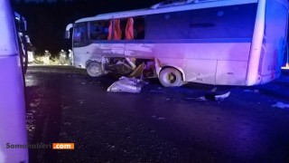 İşçi Servisi Kaza Yaptı 8 Kişi Yaralandı