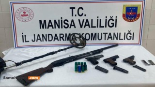 Gördes İlçesinde Jandarma Kom Tarafından Operasyon