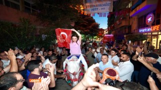 Başkan Özalper’e memleketi Gördes’ten coşkulu destek