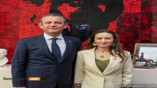 Manisa'daki 17 CHP ilçe başkanından ortak destek: "Özgür Özel ve İlksen Özalper'in yanındayız"