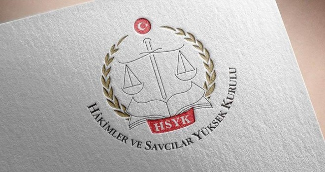 Hakimler ve Savcılar Yüksek Kurulu (HSYK), 454 hakim ve savcının yerini değiştirdi.
