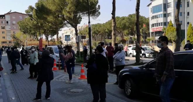 Bu Vatandaş Sağlıkçıları Üzer