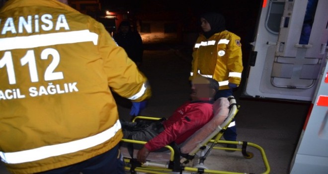 Soma’da evinin yanındaki ağaca asarak intihar etti.