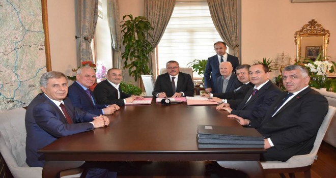 Soma’da Devlet-Millet İşbirliğiyle Yapılacak Okul Protokolü İmzalandı