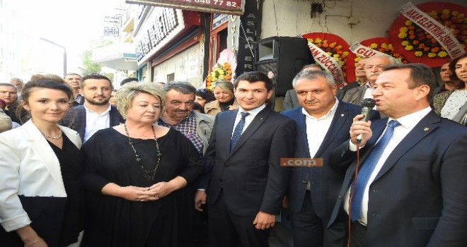 Soma'da ,Avukat İbrahim Utku Saka’ya ait Avukatlık Bürosu Törenle Açıldı.