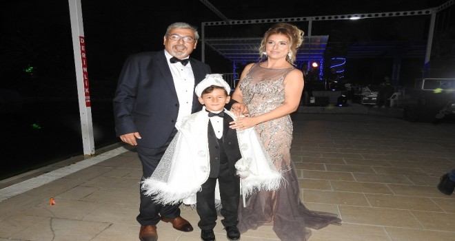 Anne Öğretmen,Baba Avukat Olunca Muhteşem Sünnet Düğünü Olur