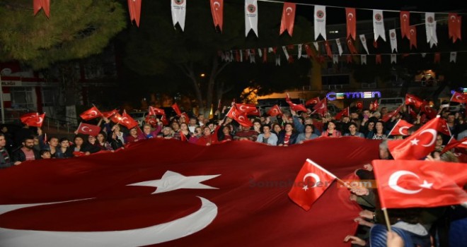 Cumhuriyet Yürüyüşü Yapıldı