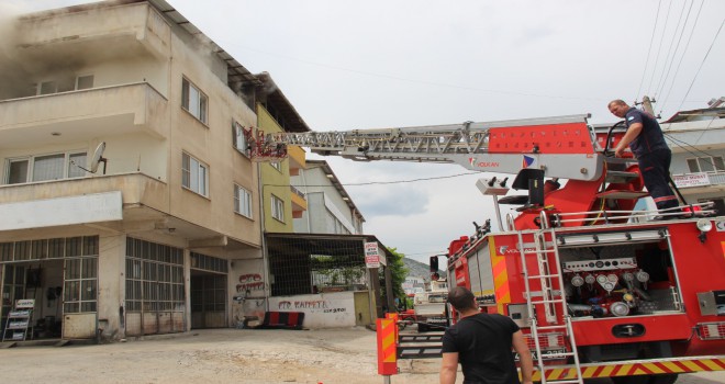 Soma'da Evde Çıkan Yangında 1 Kişi Hayatını Kaybetti