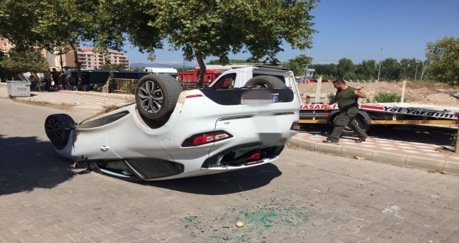 Kadın Sürücü Takla Attı.