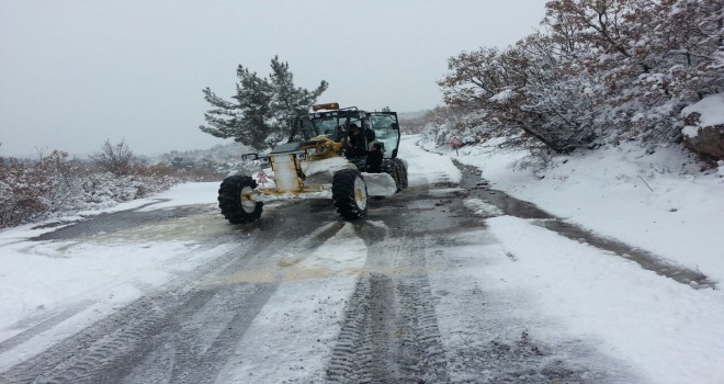Soma Mahallelerin Karla Mücadele Devam Ediyor.