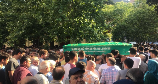 Matematik Öğretmeni Gözyaşları Arasında Toprağa Verildi