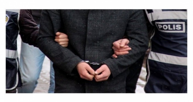 FETÖ operasyonunda 10 kişi tutuklandı