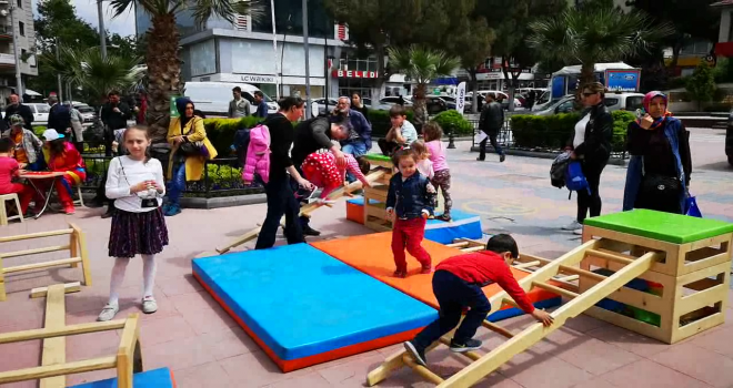 Oyun Karavanı Soma’ya Geldi