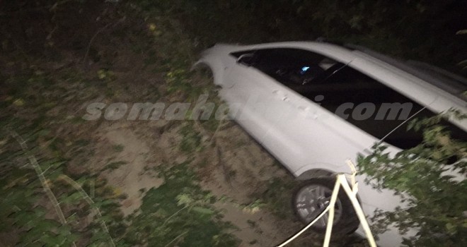 Aracı Geri Kaçıran Kadın Dereye Uçtu