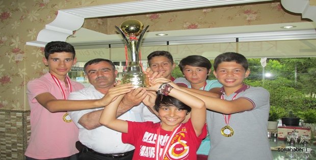 Cep harçlıklarıyla şampiyon oldular