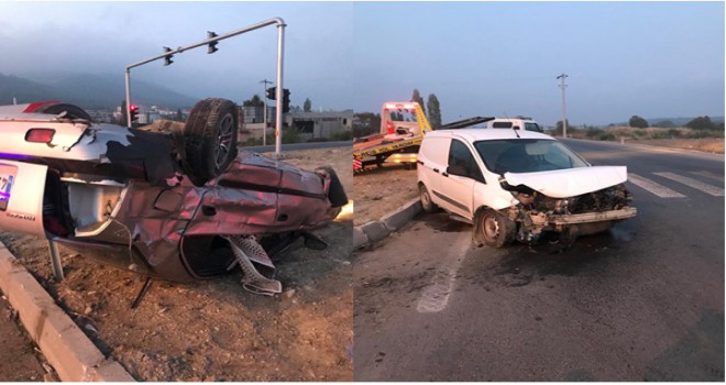 Savaştepe Kavşağındaki Kazada Yaralılar Var