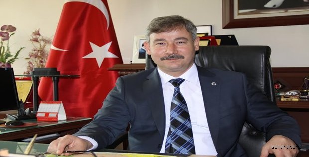 Darbeyle Gitti, Demokrasiyle Geldi