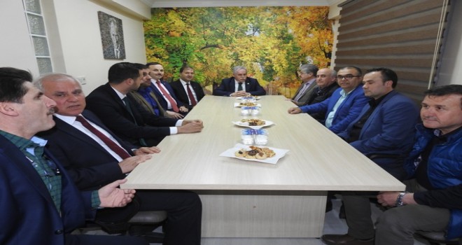 Somayı Siyasiler Çok Seviyor.