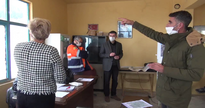 Dinamitler Mahalleyi Yıldırdı. Ya Bizi Buradan Taşıyın. Yada Çözüm Bulun