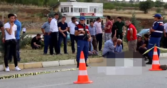 Kula'da Trafik Kazası 2 Ölü 5 Yaralı