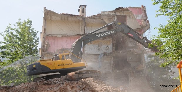 Mahalleye Nefes Aldıran Yıkım