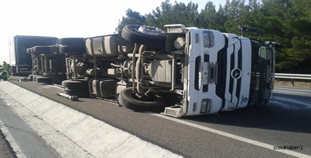 Manisa Akhisar yolunda Tır Devrildi