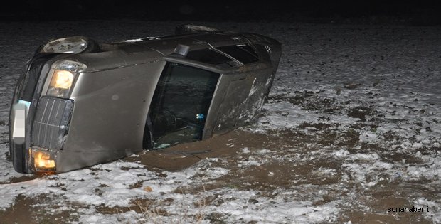 Polisten kaçarken kaza yaptılar