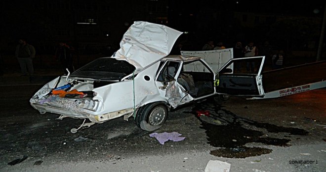 Savaştepe Kavşağında Trafik Kazası 4 Yaralı