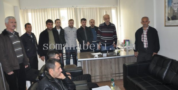 Soma Kömürleri İşçileri Cengiz Topel Meydanında Beklemeye Başladı