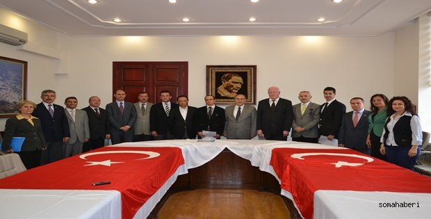 VALİLİK ADAY MEMURLARI YEMİN EDEREK ASİL DEVLET MEMURLUĞUNA BAŞLADILAR